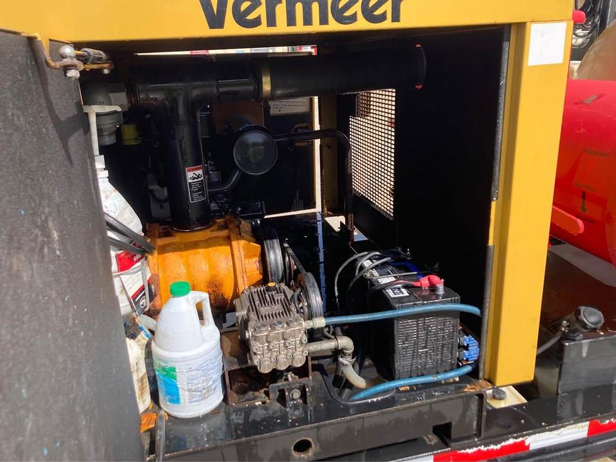 Used 2015 Vermeer LP833SGT