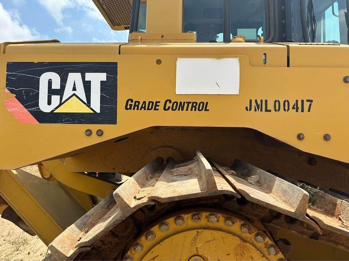 Used 2018 Caterpillar D6T LGP