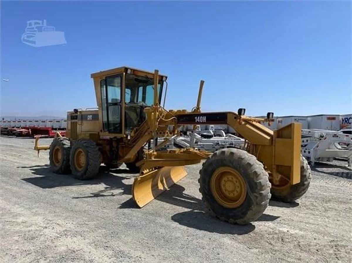 Used 1995 Caterpillar 140H