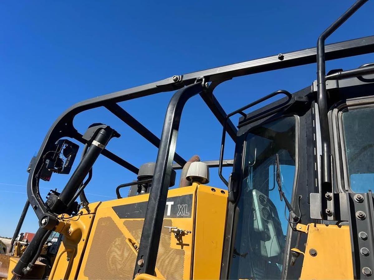 Used 2019 Caterpillar D6T XL / Ripper