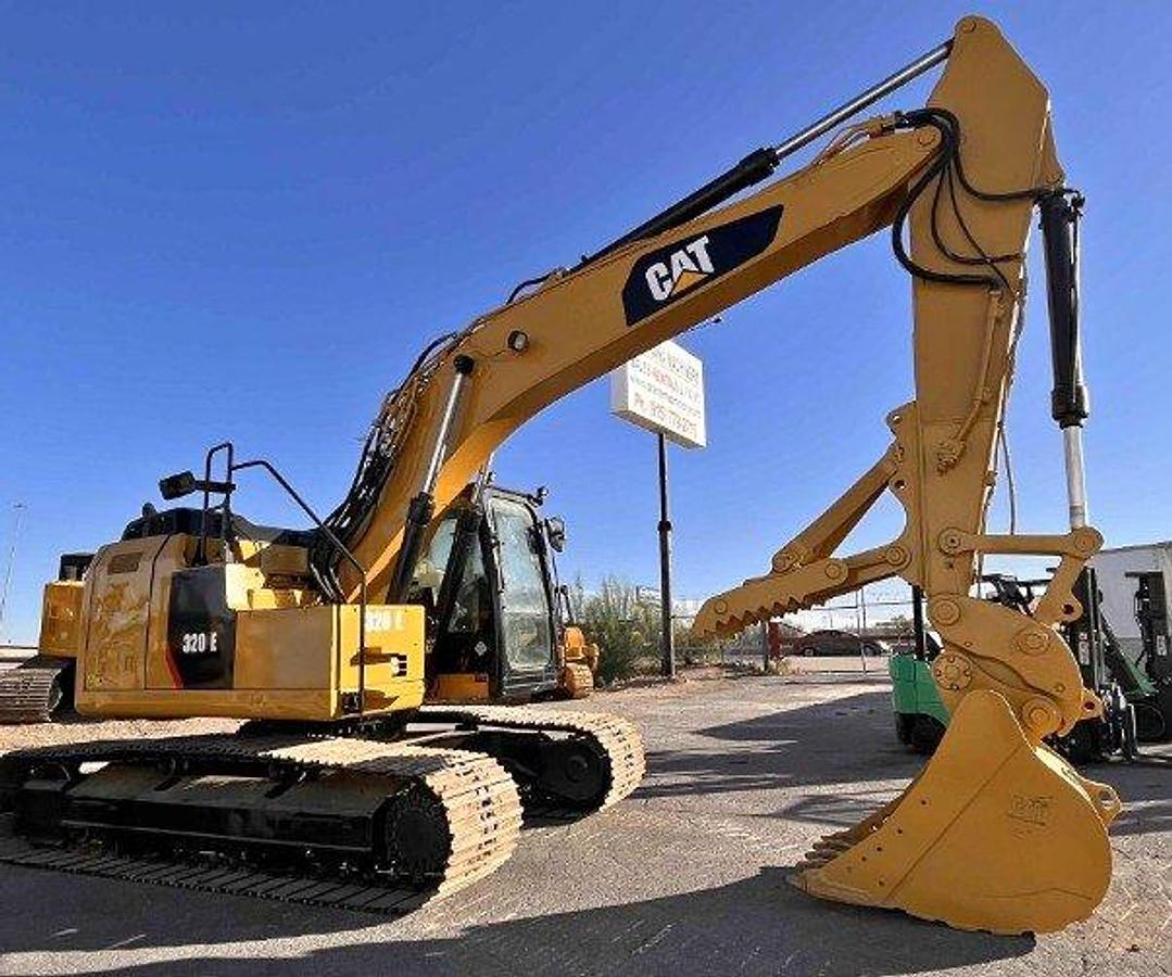 Used 2013 Caterpillar 320 EL