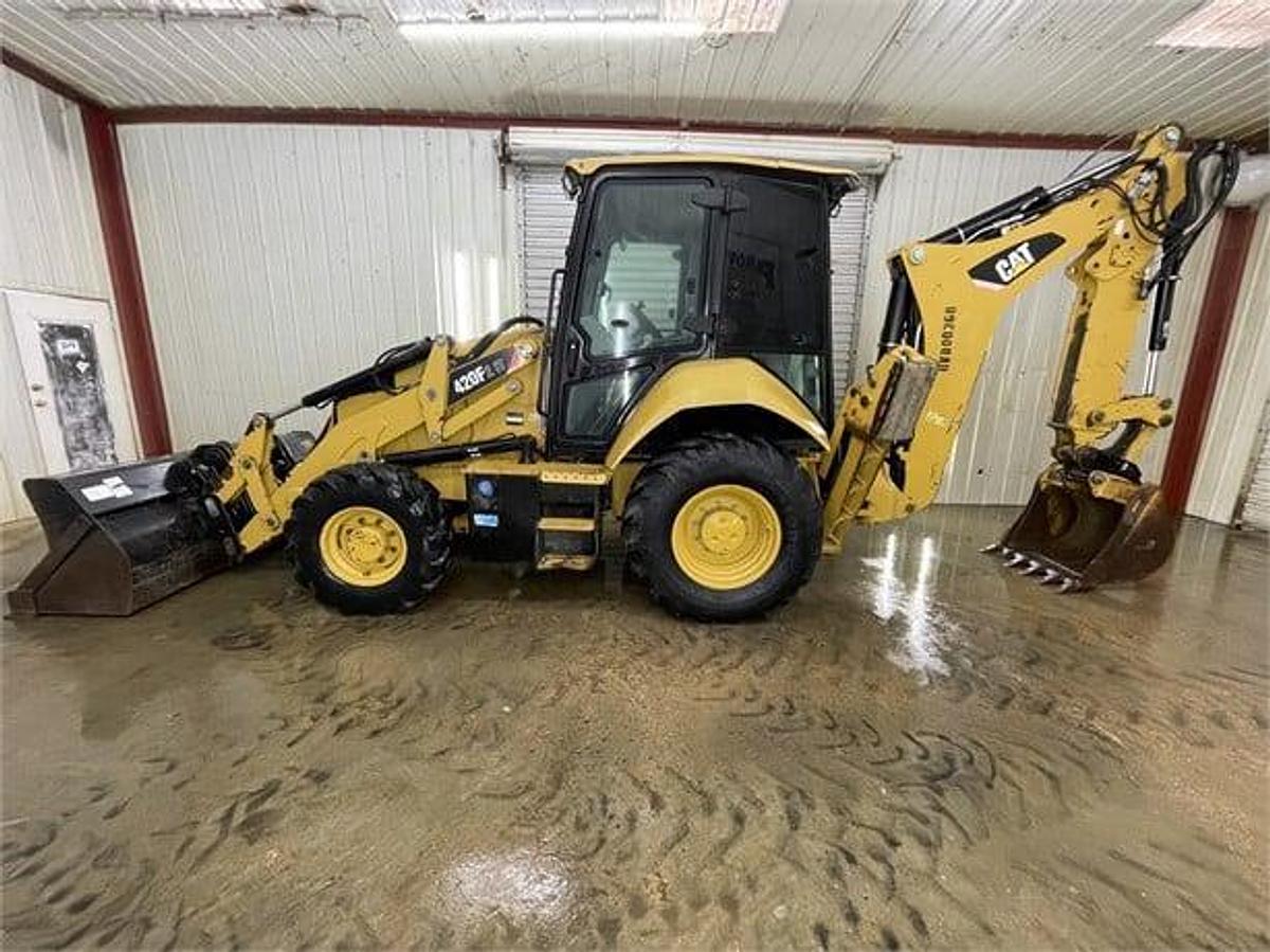 Used 2015 CATERPILLAR 420F2 IT