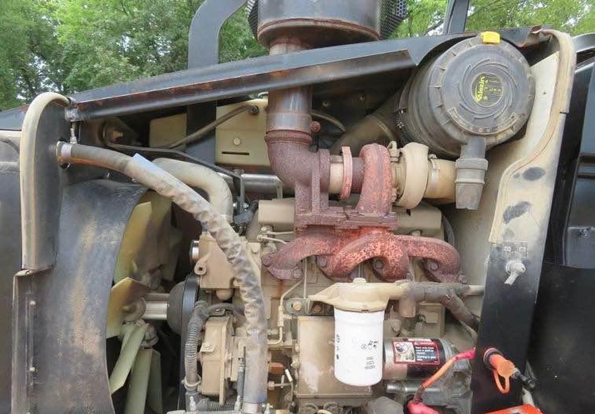 Used 2012 Ditch Witch RT115 Quad cable plow