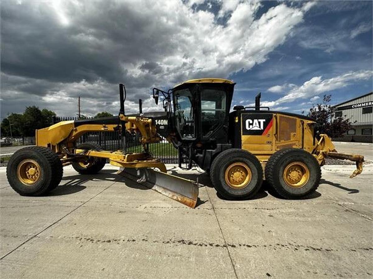 Used 2008 Caterpillar 140M