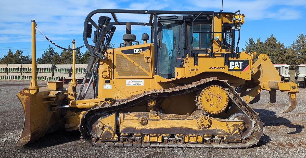 Used 2018 Caterpillar D6T XW Dozer