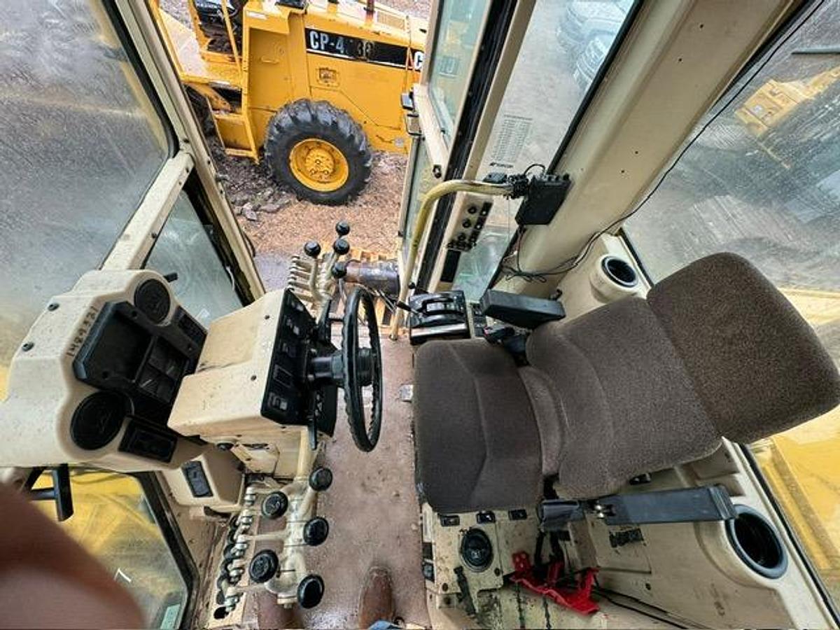 Used 1995 Caterpillar 140H