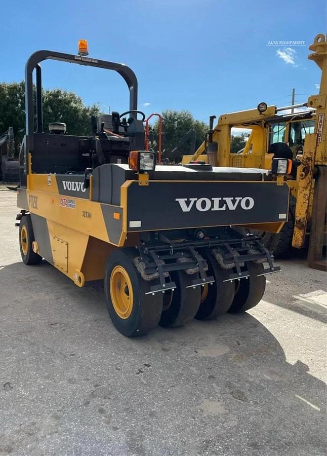 Used 2022 VOLVO PT125C