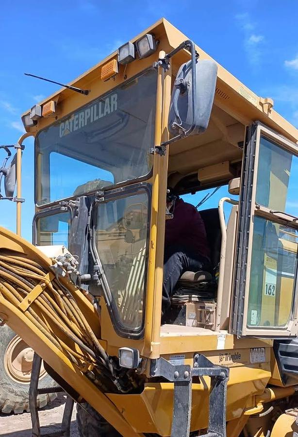 Used 2001 Cat 140H Motor Grader