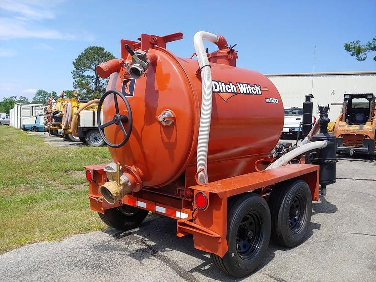 Used 2000 Ditch Witch MV500