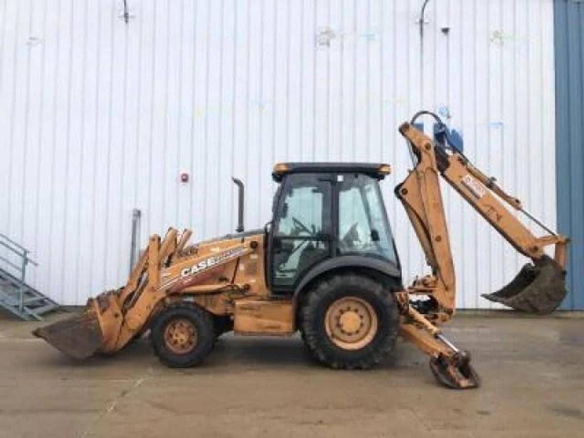 Used 2007 Case 580M