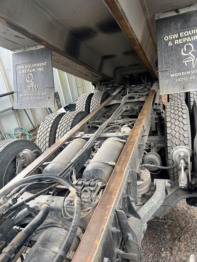 Used 2017 Kenworth T880 Dump Truck