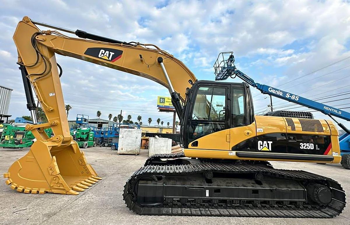 Used 2008 Caterpillar 325D