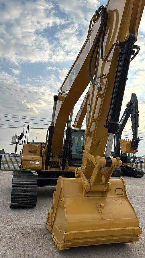 Used 2008 Caterpillar 325D