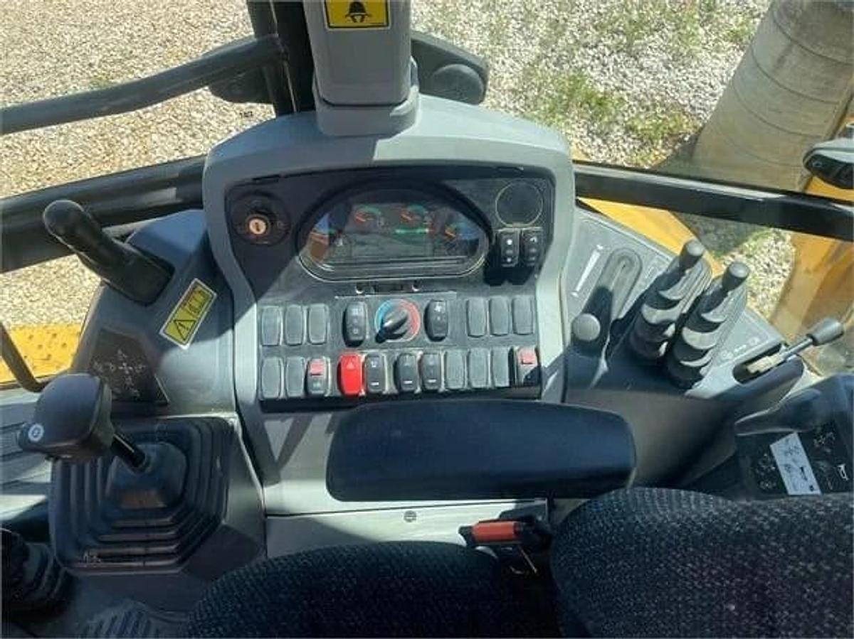 Used 2019 Caterpillar 416F2