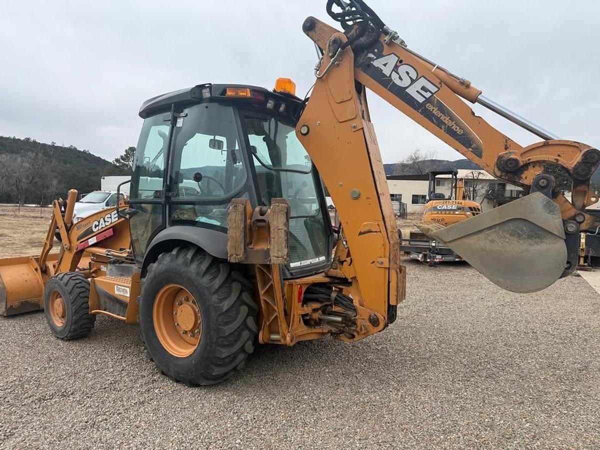 Used 2011 Case 580SN