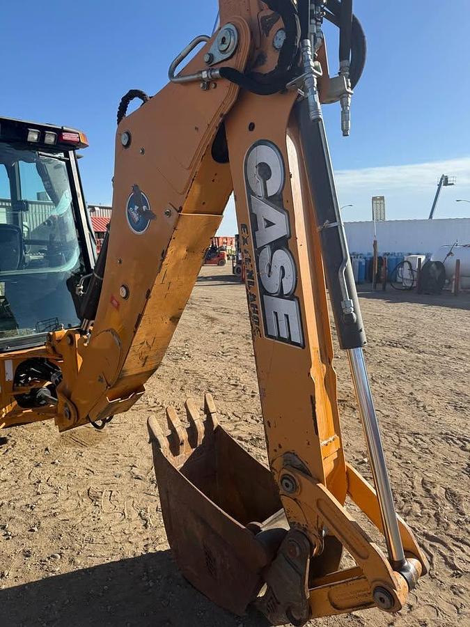 Used 2016 Case 580N EP