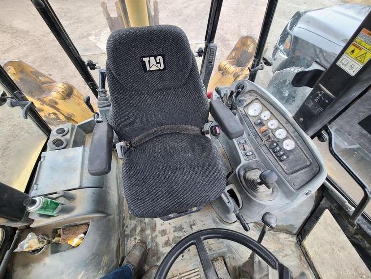 Used 2006 Caterpillar 420D
