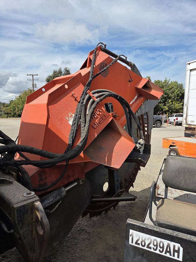 Used 2002 Ditch Witch Rocksaw ONLY 200 HOURS!