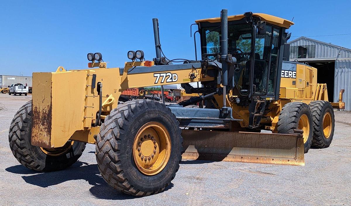 Used 2008 John Deere 772D