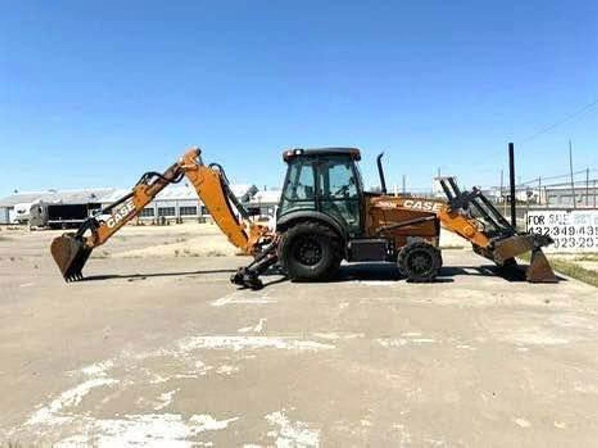 Used 2022 Case 580 N
