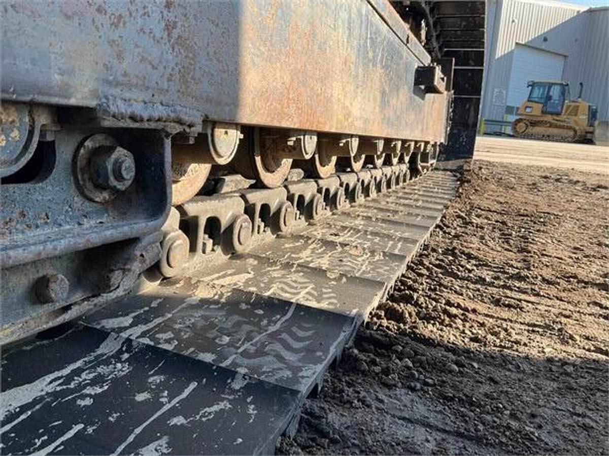 Used 1979 CATERPILLAR 215