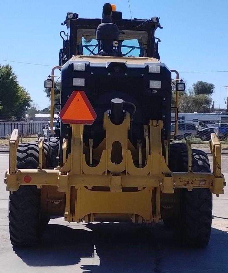 Used 2017 Caterpillar 140M3 — REPO MACHINE