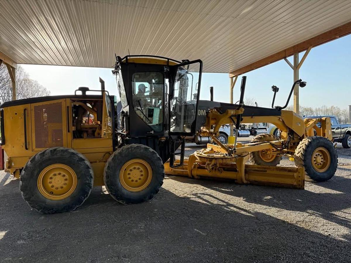 Used 2011 Caterpillar 120M