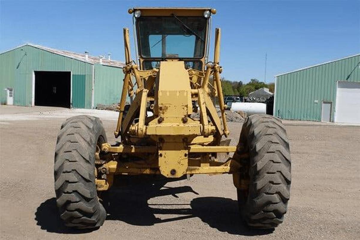 Used 1989 Caterpillar 140G VHP