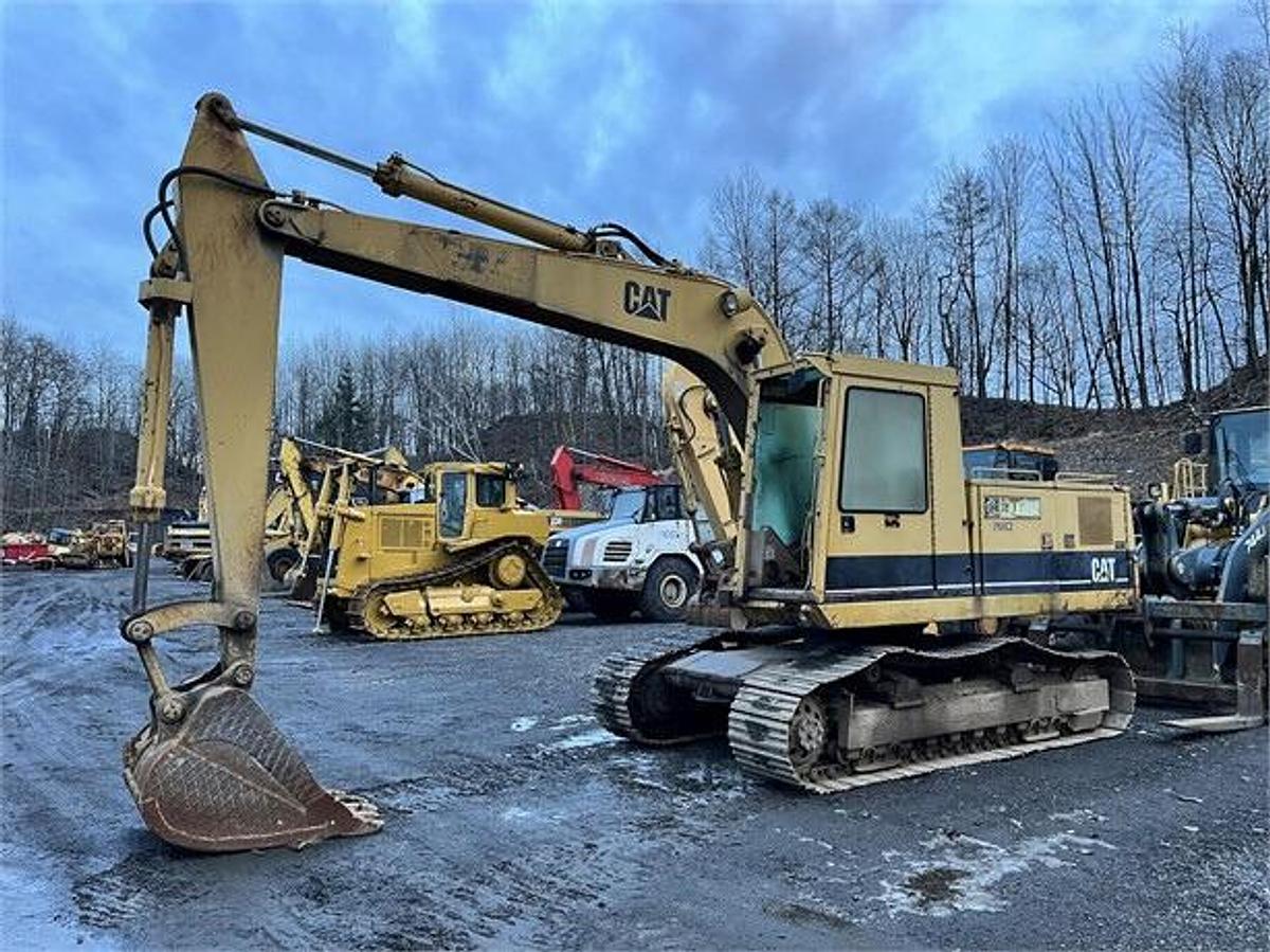 Used 1988 CATERPILLAR 215B LC