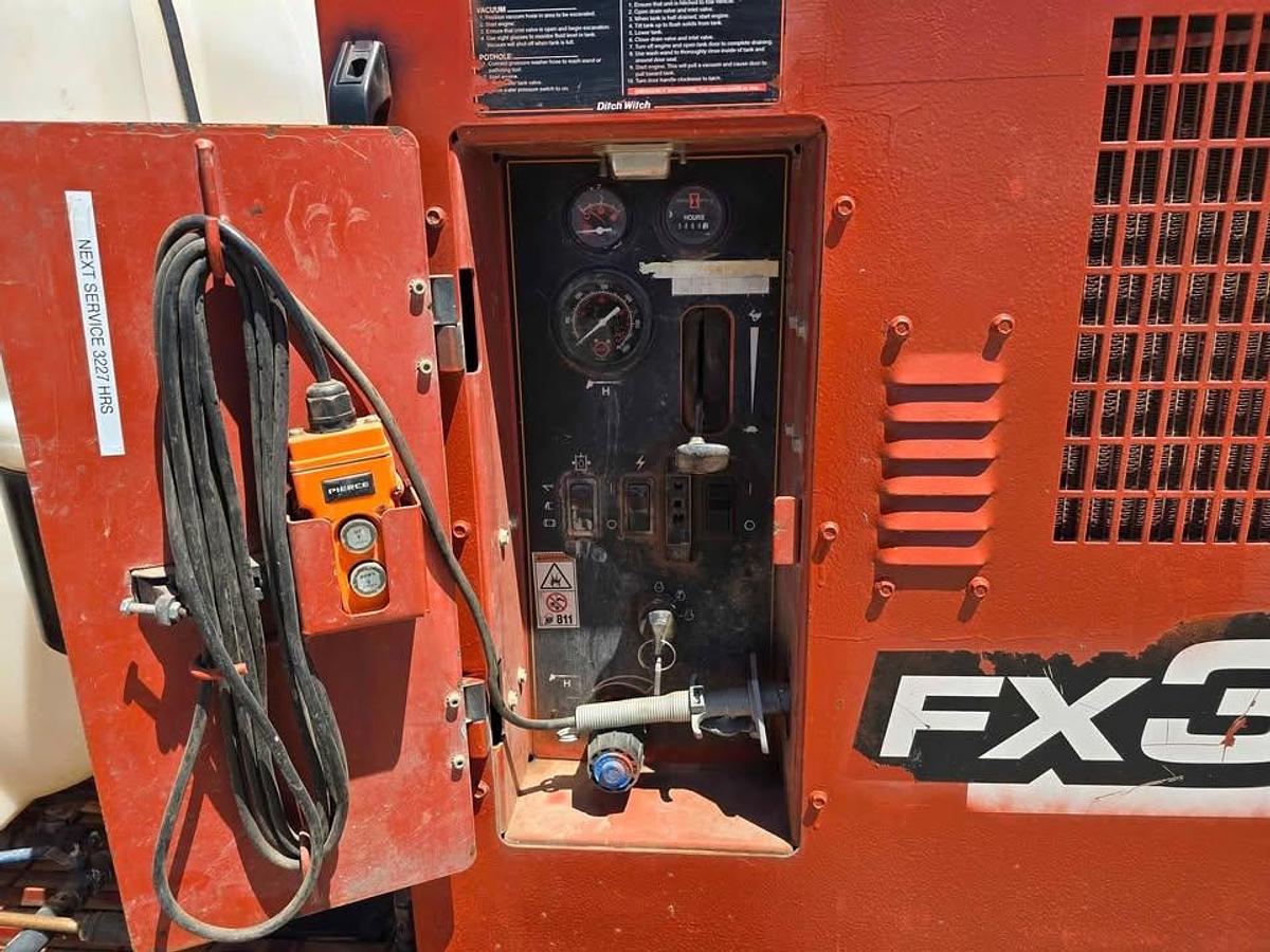 Used 2009 Ditch Witch FX30 500 Gallon Diesel Vacuum Trailer
