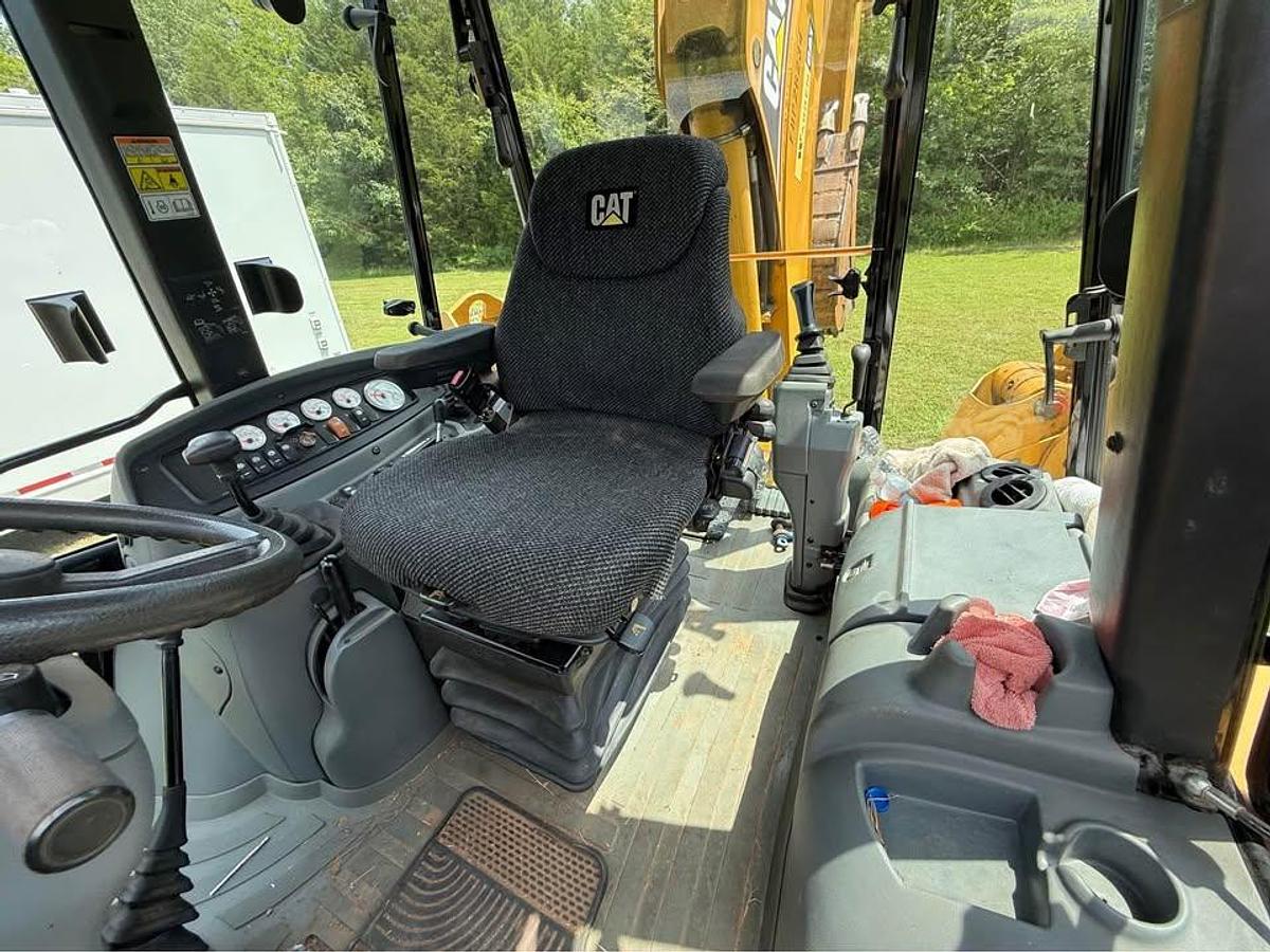 Used 2006 Caterpillar 420D