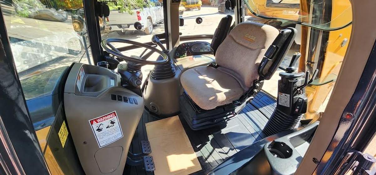 Used 2014 CASE 580SN