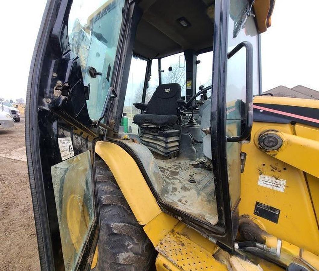 Used 2006 Caterpillar 420D