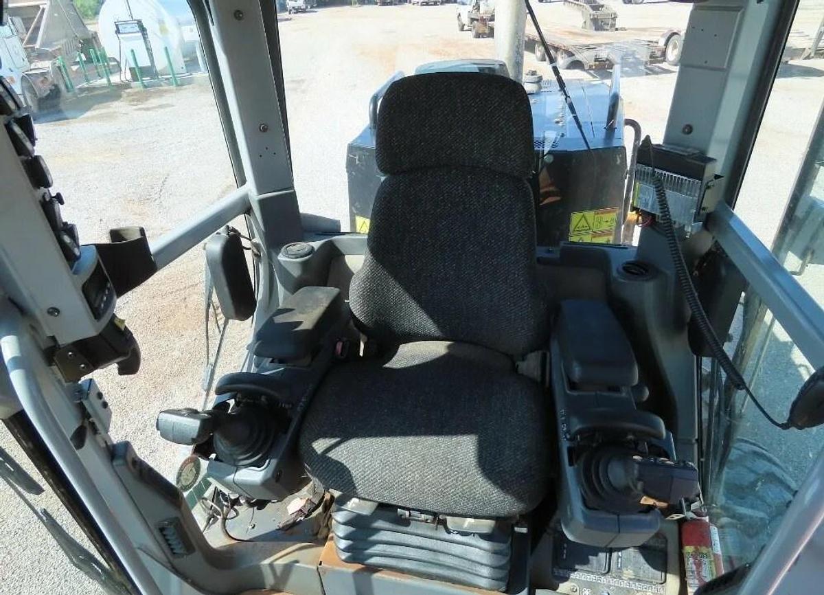 Used 2009 Caterpillar 140M VHP Motor Grader