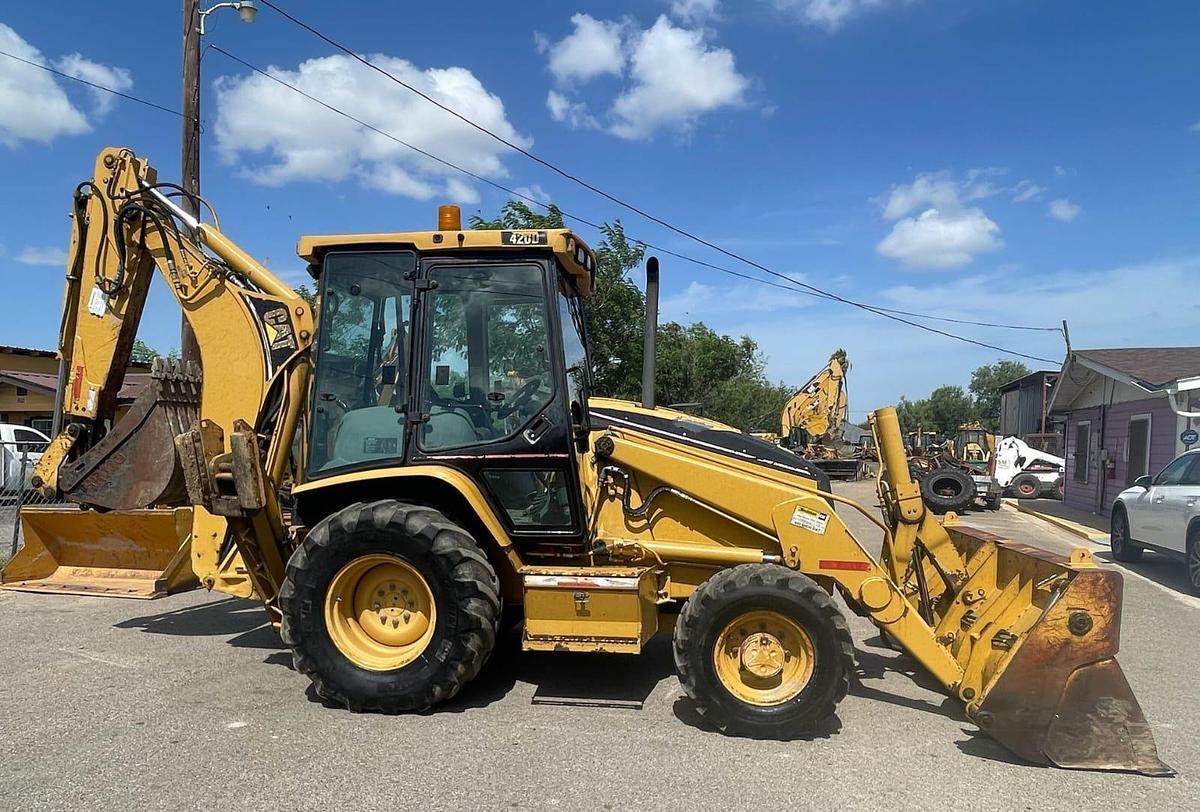 Used 2003 Caterpillar 420D