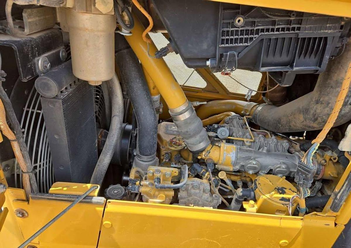 Used 2015 Caterpillar D6N XL