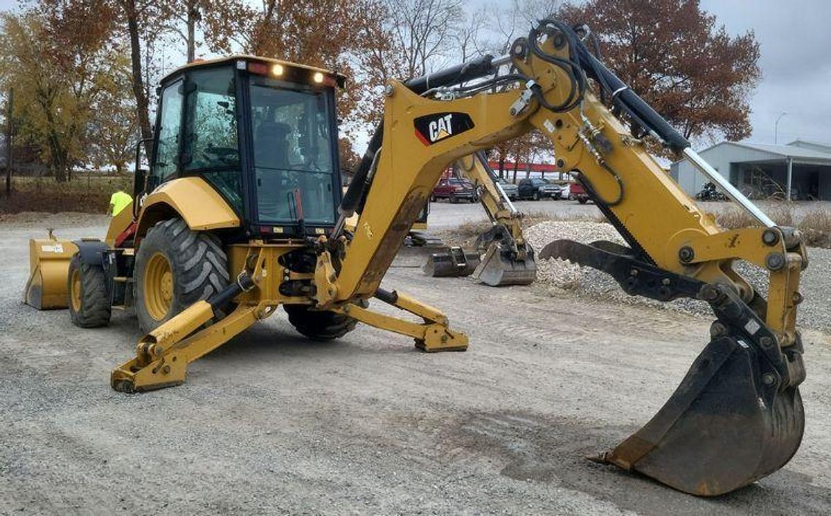 Used 2018 Caterpillar 420F2