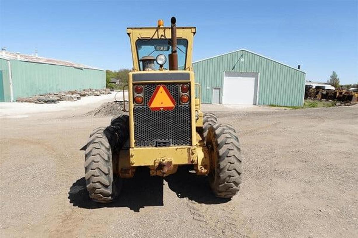 Used 1989 Caterpillar 140G VHP