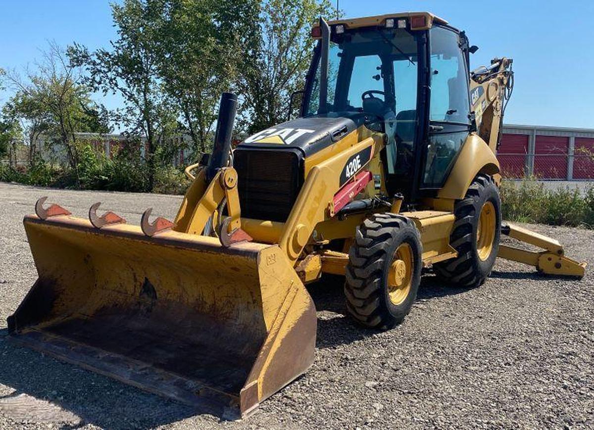 Used 2011 Caterpillar 420E