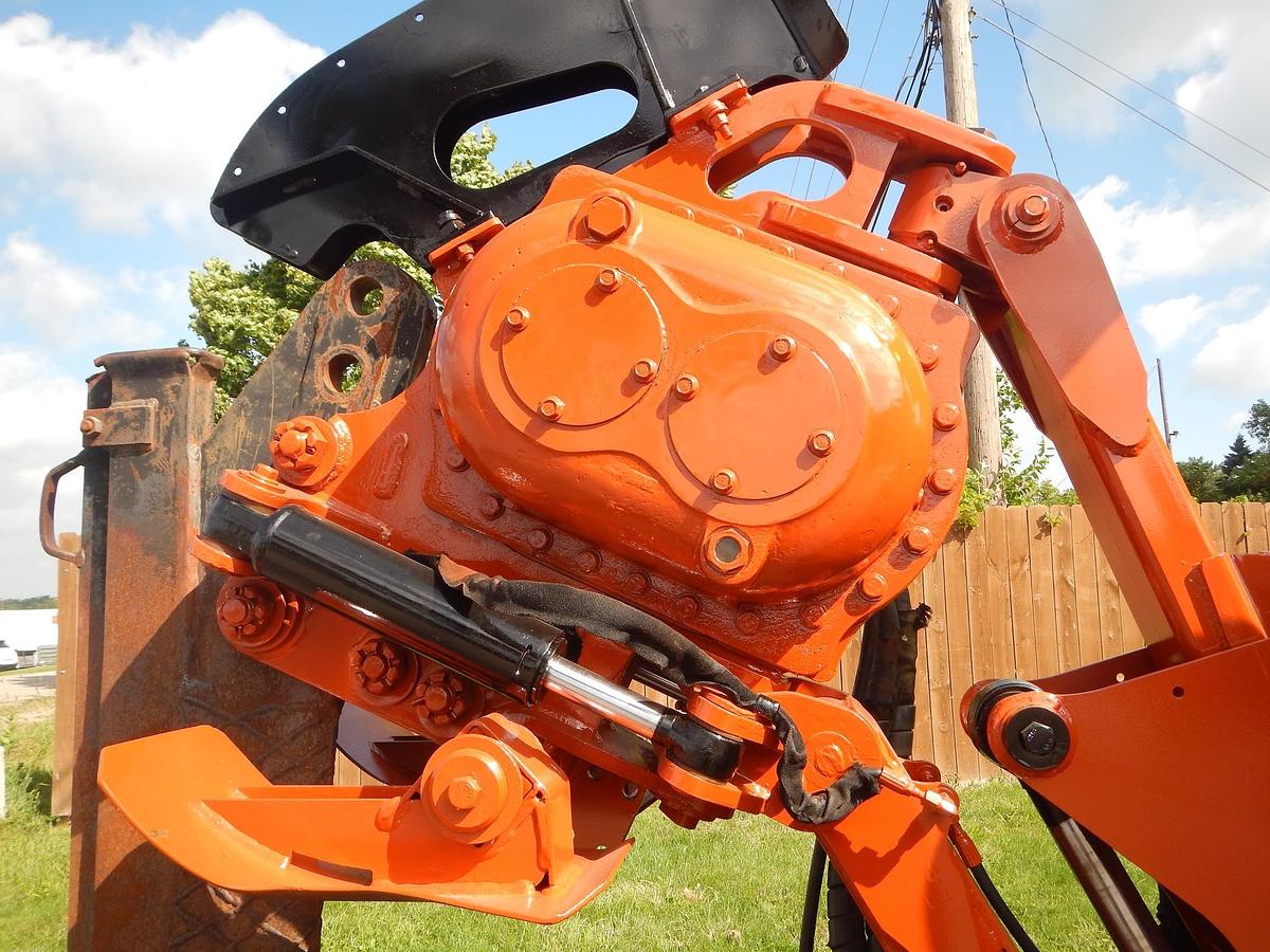 Used 2011 Ditch Witch RT115 Quad