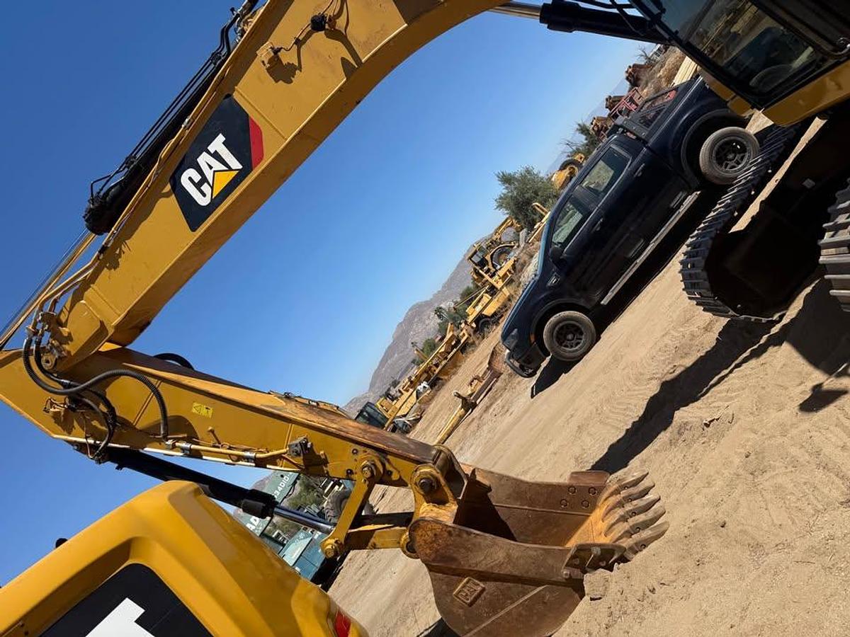 Used 2019 CAT 320 Excavator