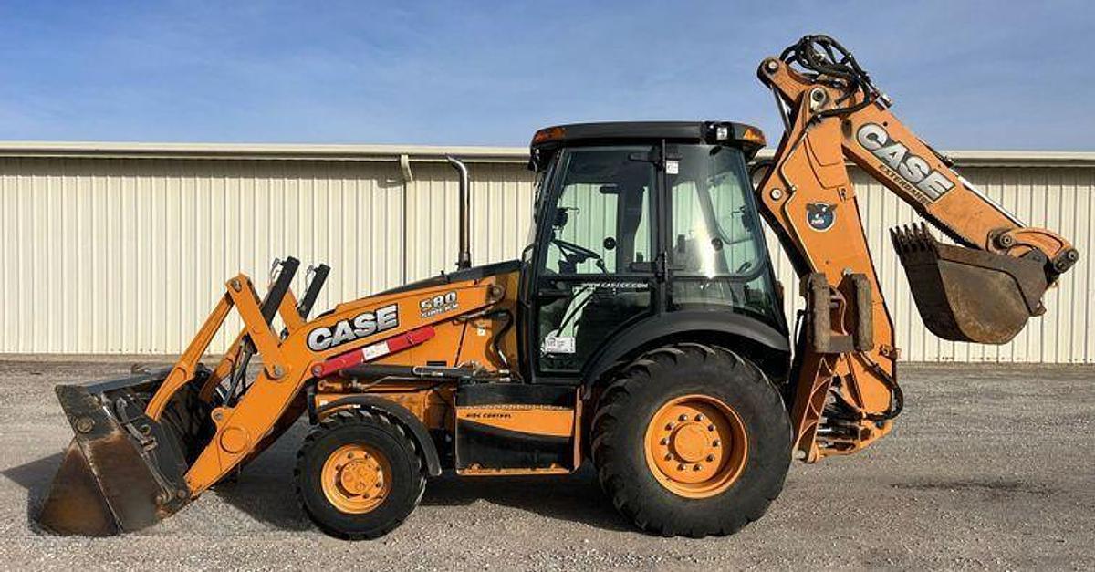 Used 2012 CASE 580 SN
