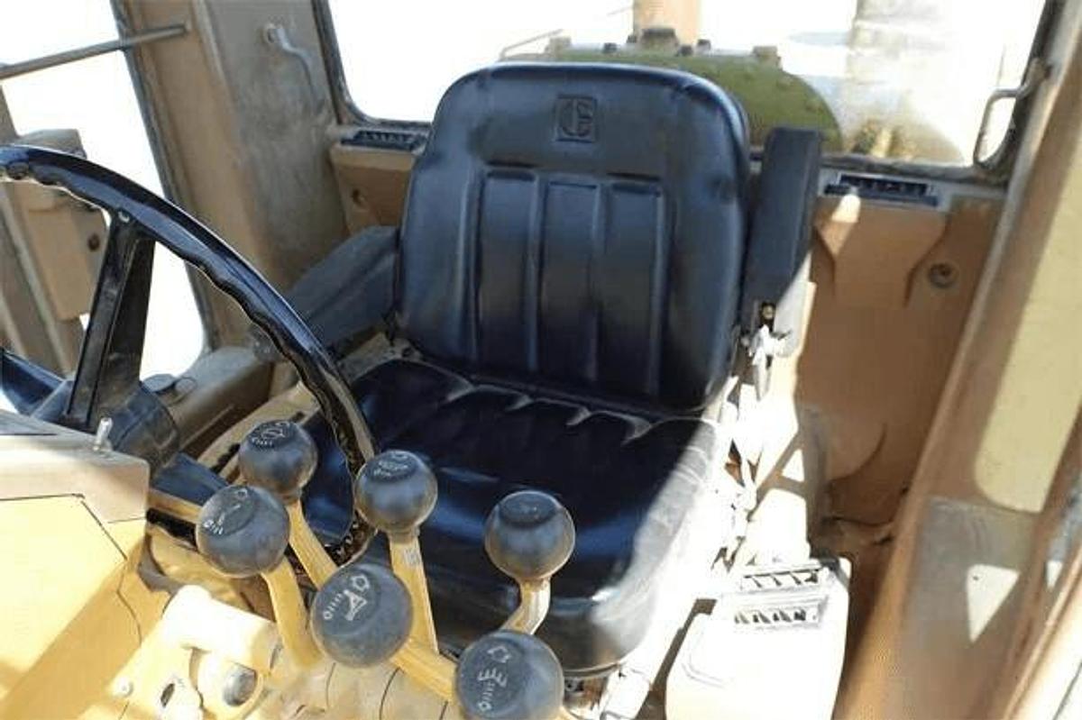Used 1989 Caterpillar 140G VHP