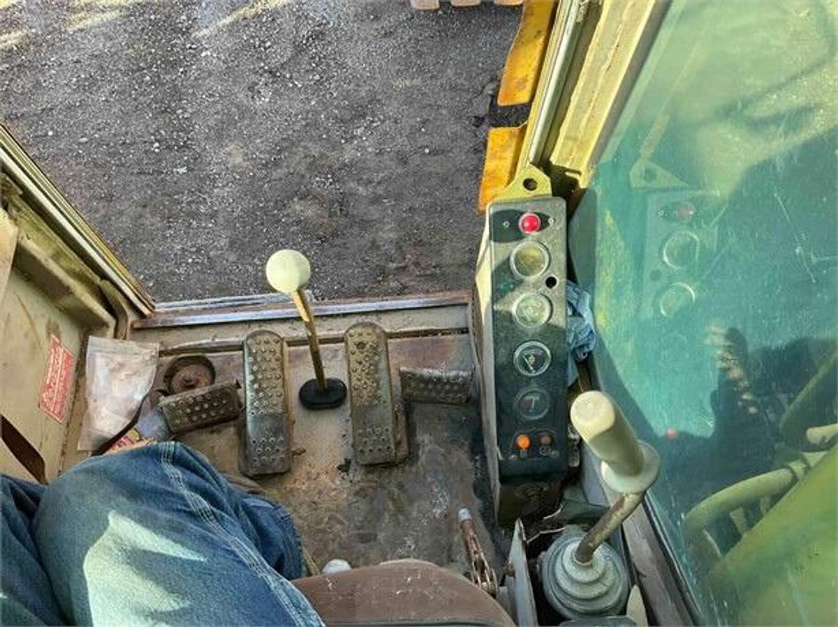 Used 1979 CATERPILLAR 215