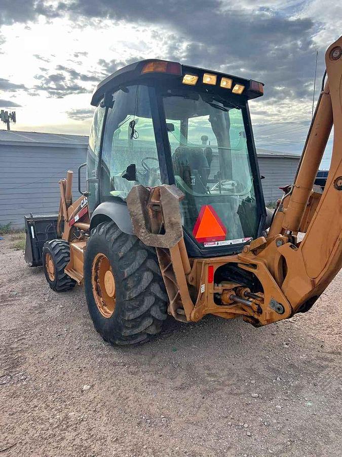 Used 2004 Case 580M With Extras