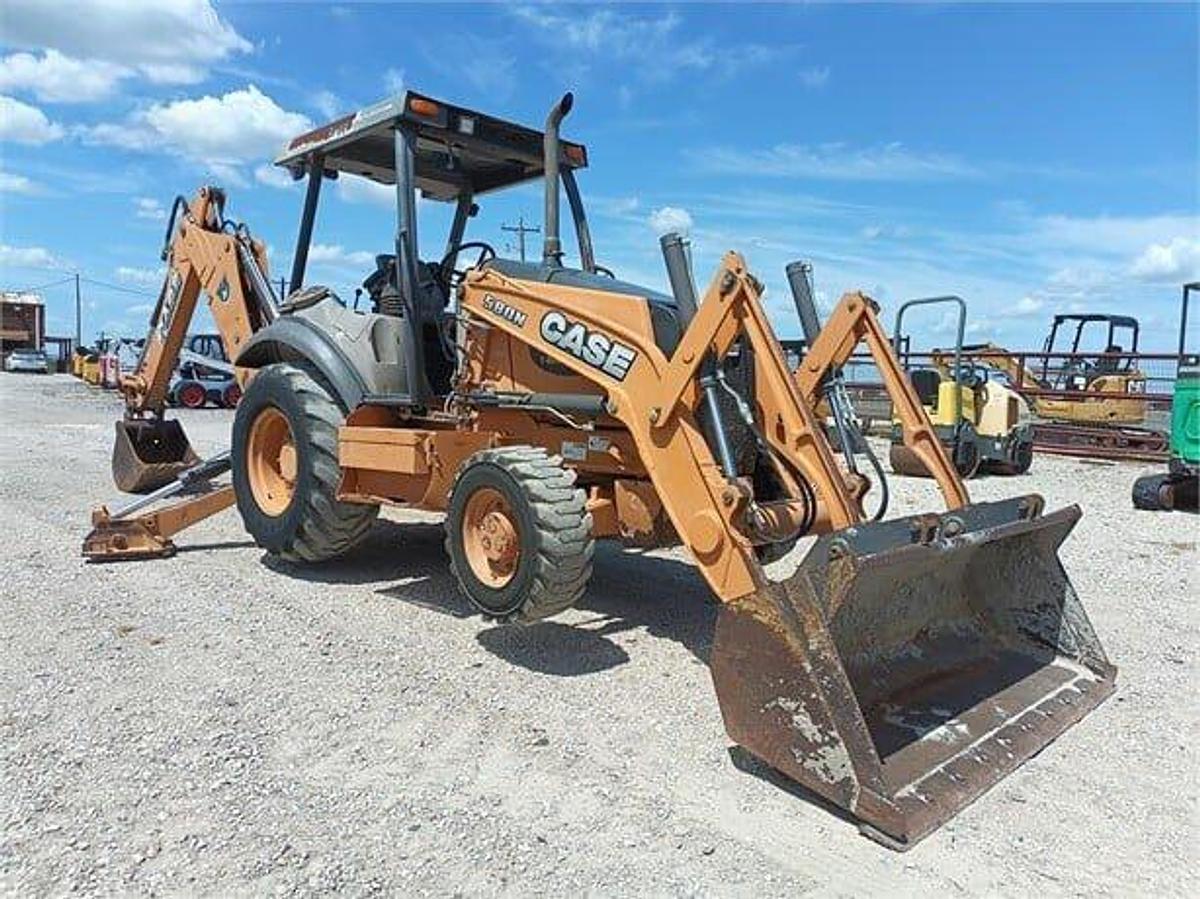 Used 2014 CASE 580N