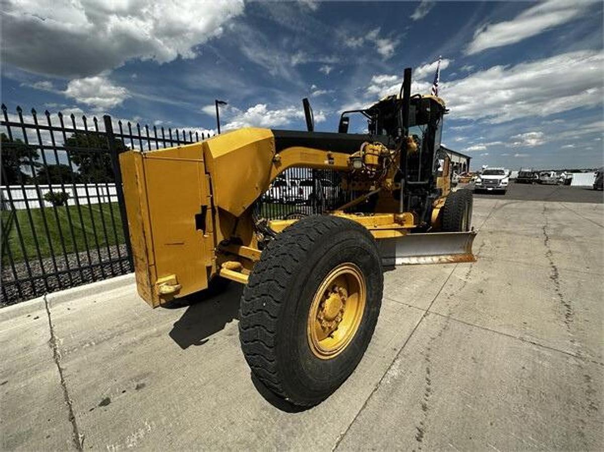 Used 2008 Caterpillar 140M