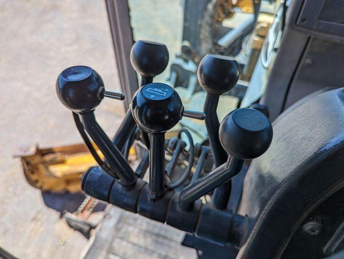 Used 2008 John Deere 772D