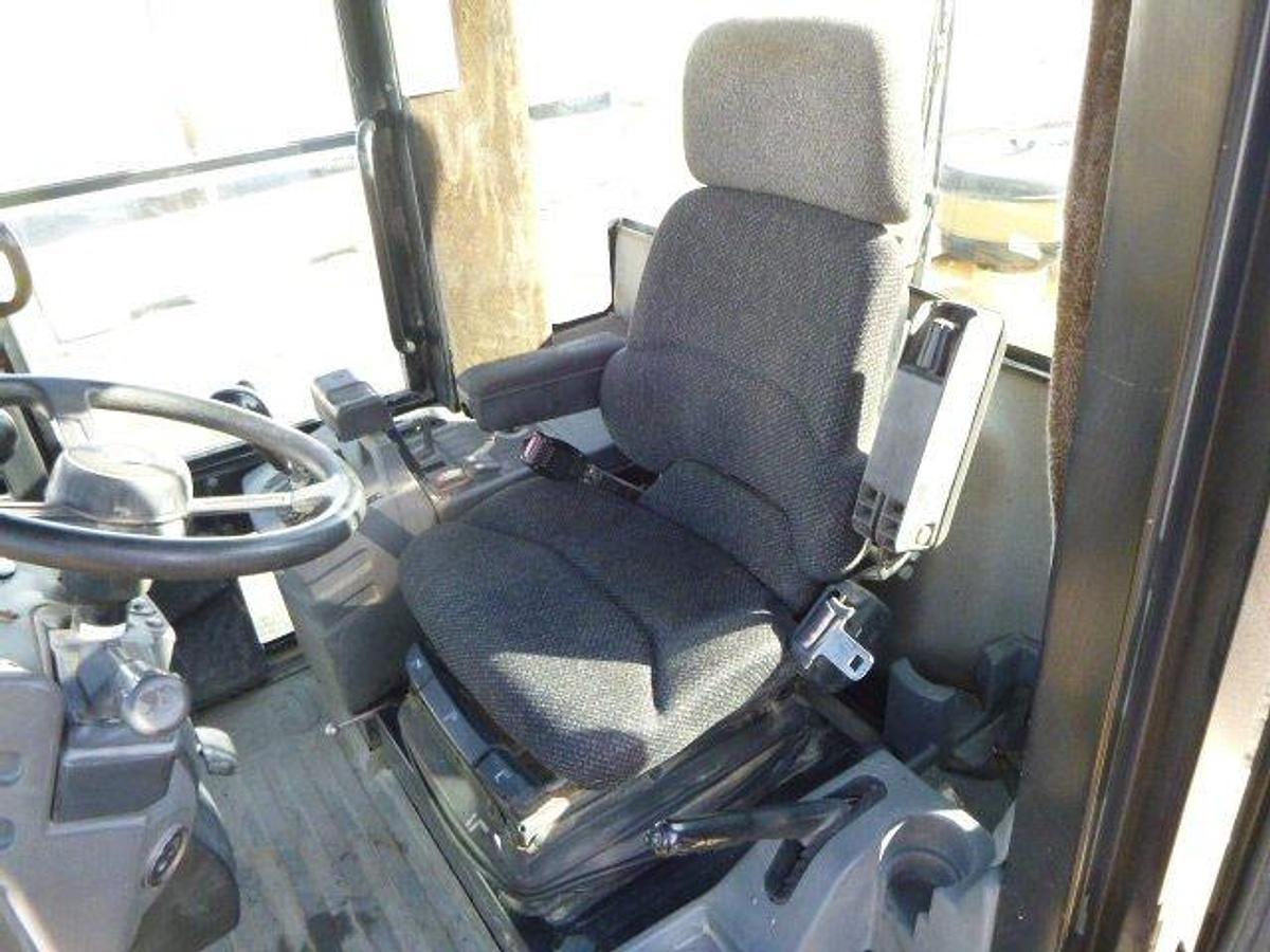 Used Caterpillar 938G