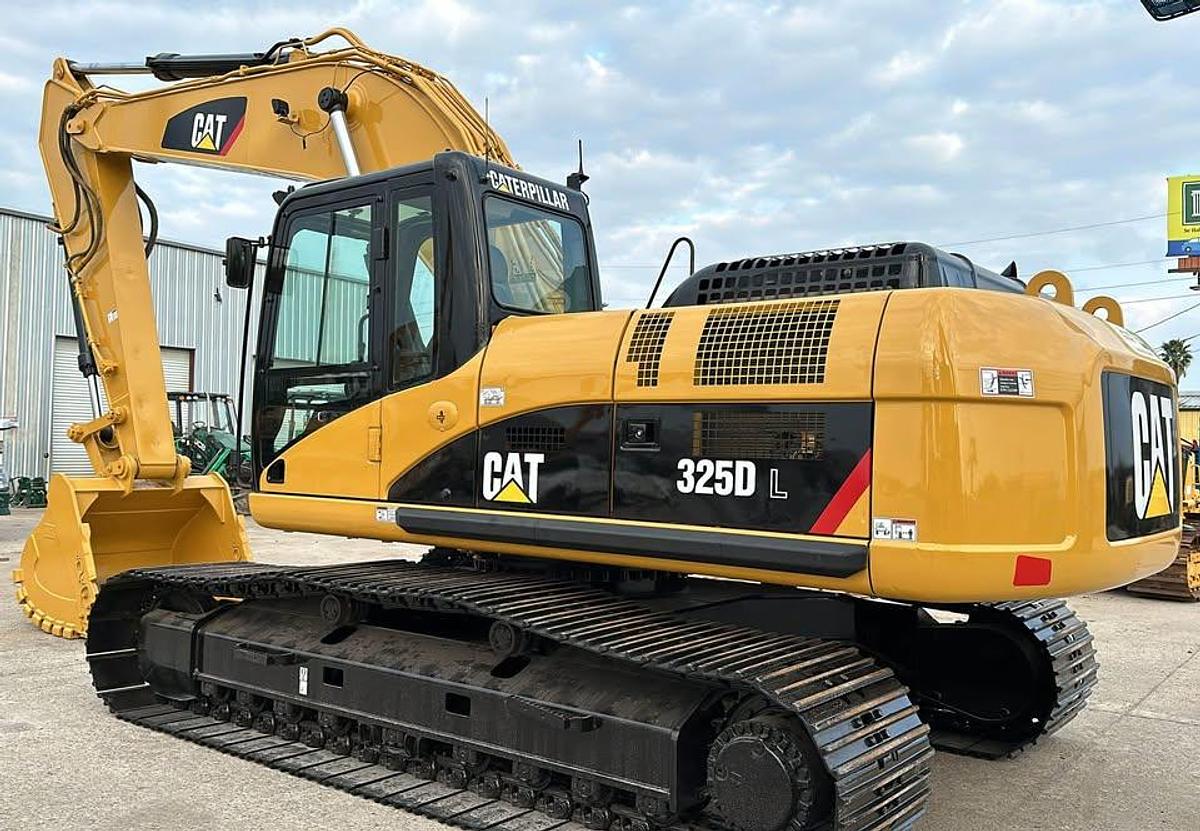 Used 2008 Caterpillar 325D